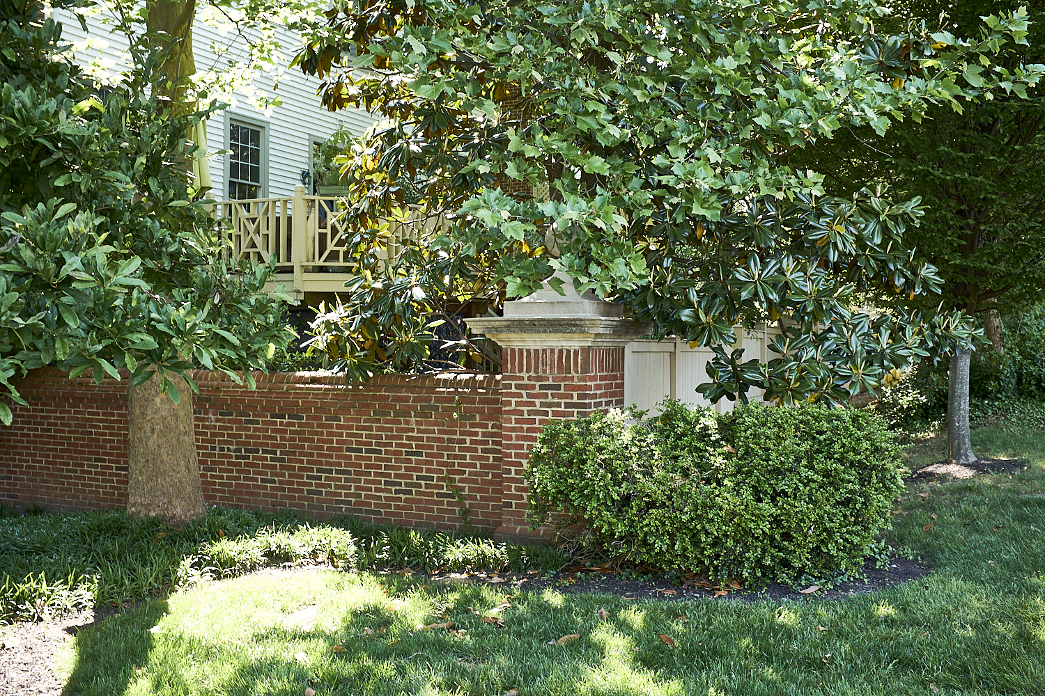 Walking Around Fairfax