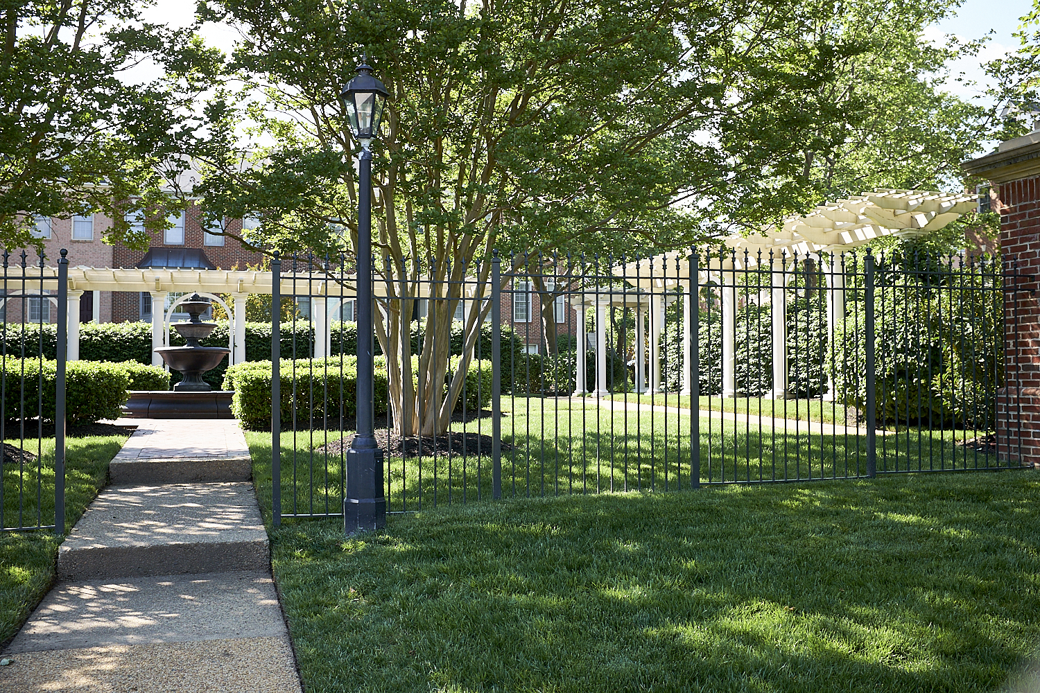 Walking Around Fairfax