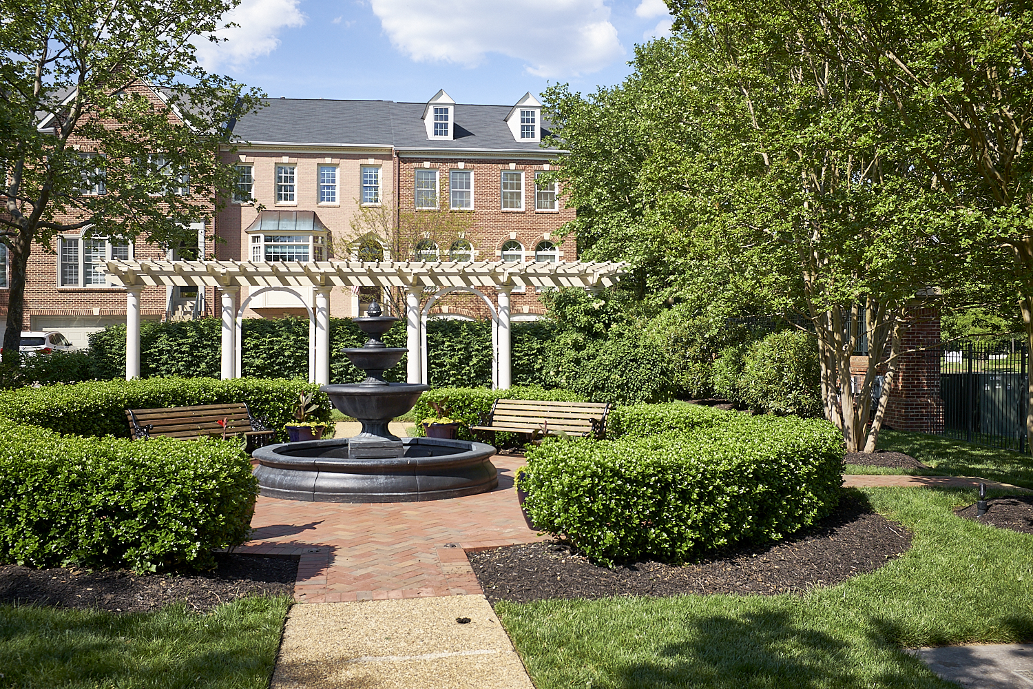 Walking Around Fairfax