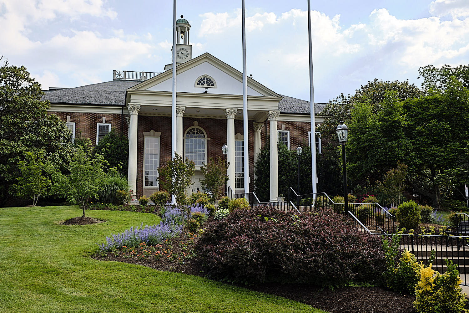 Walking around Fairfax