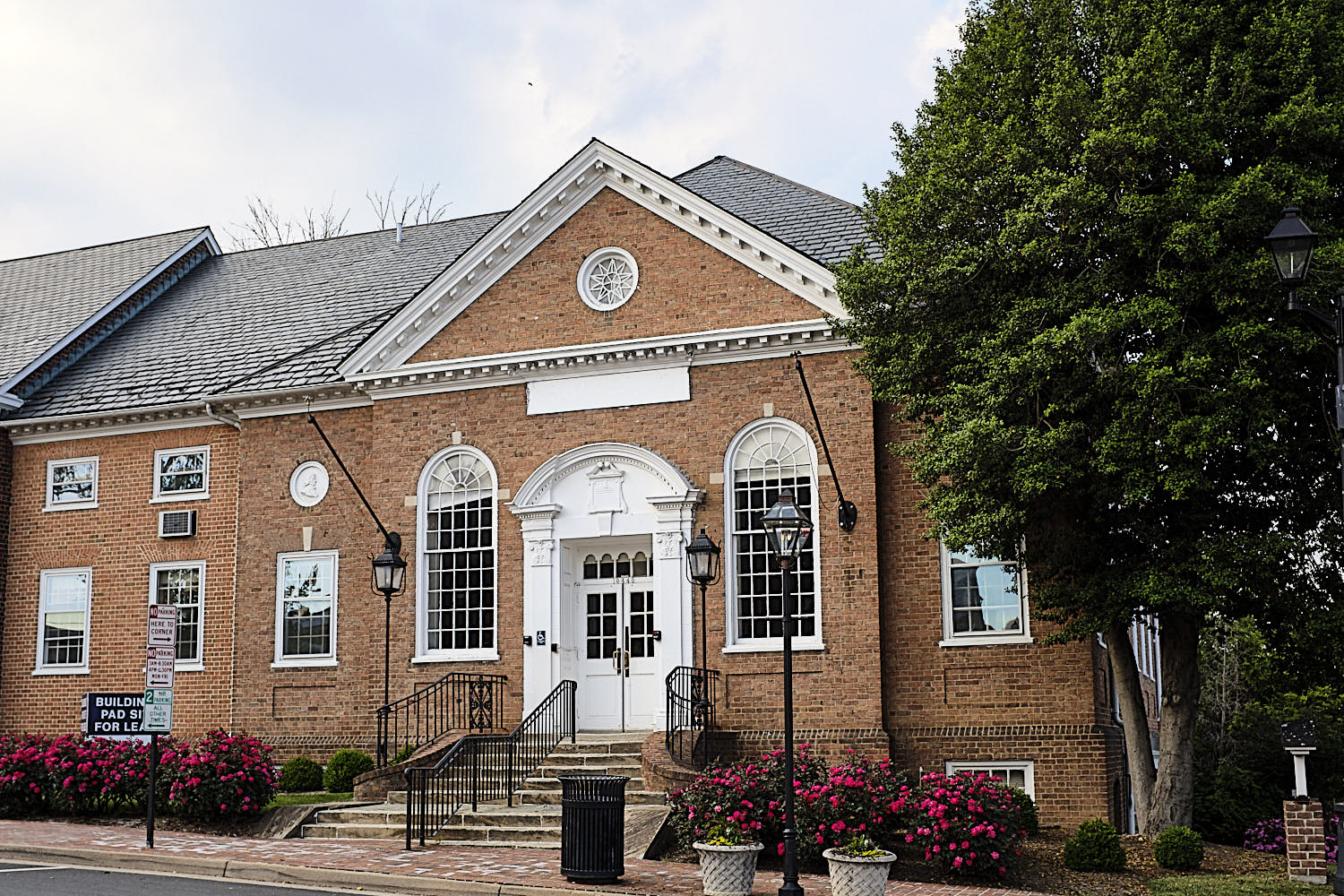 Walking around Fairfax