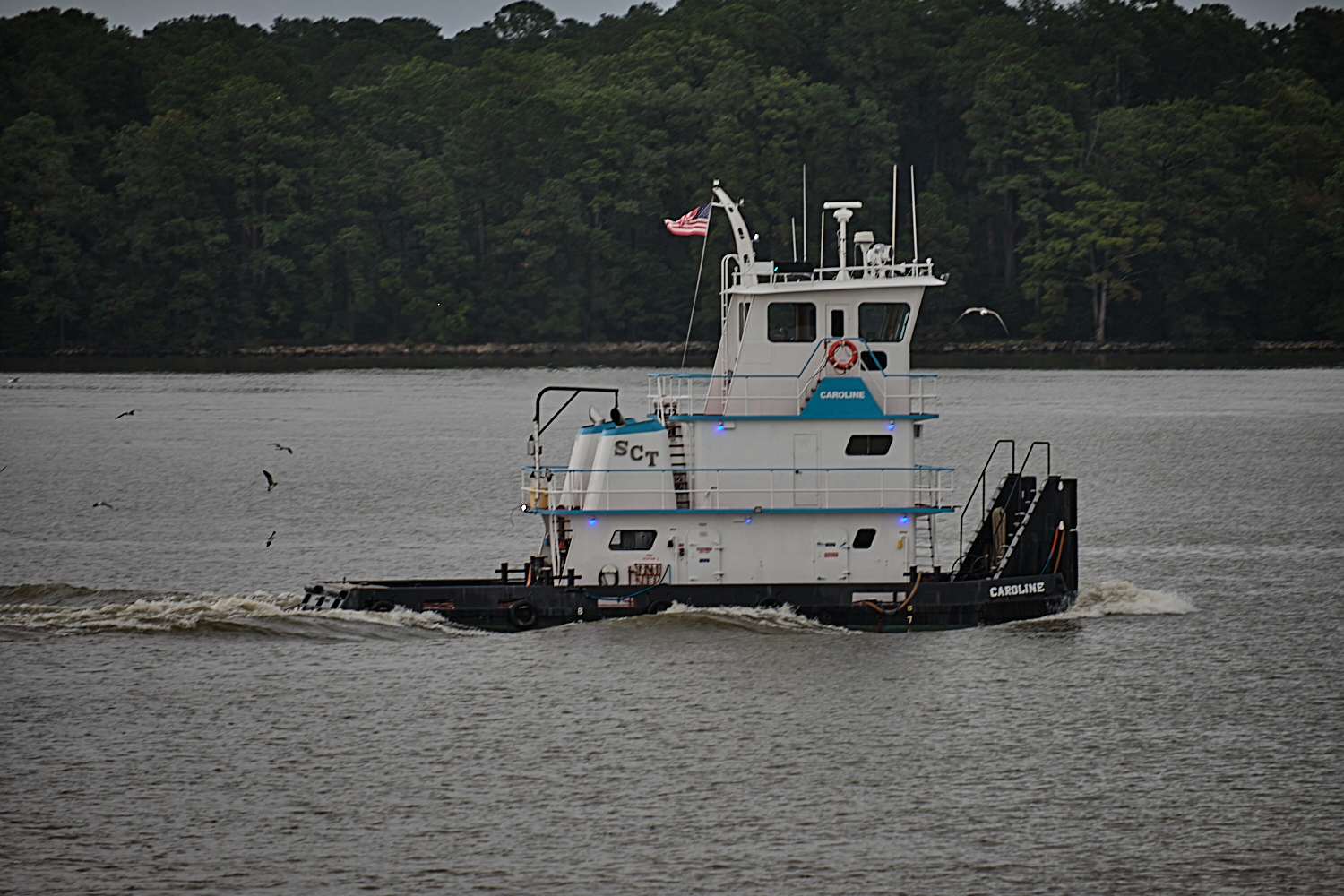 Jamestown-Scotland Ferry