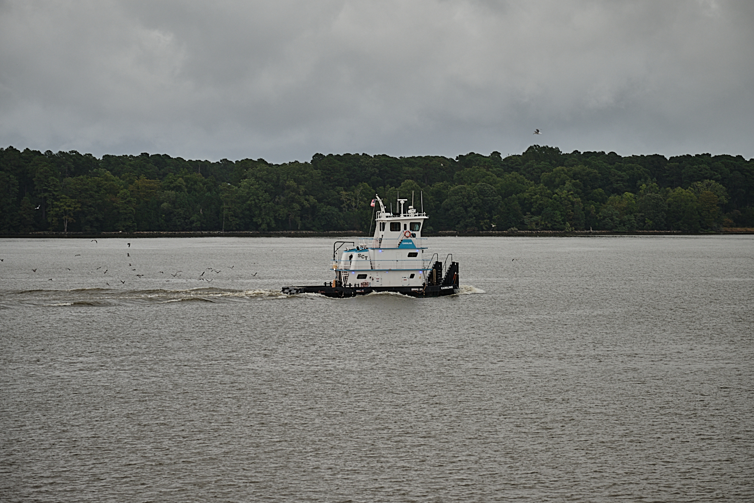 Jamestown-Scotland Ferry