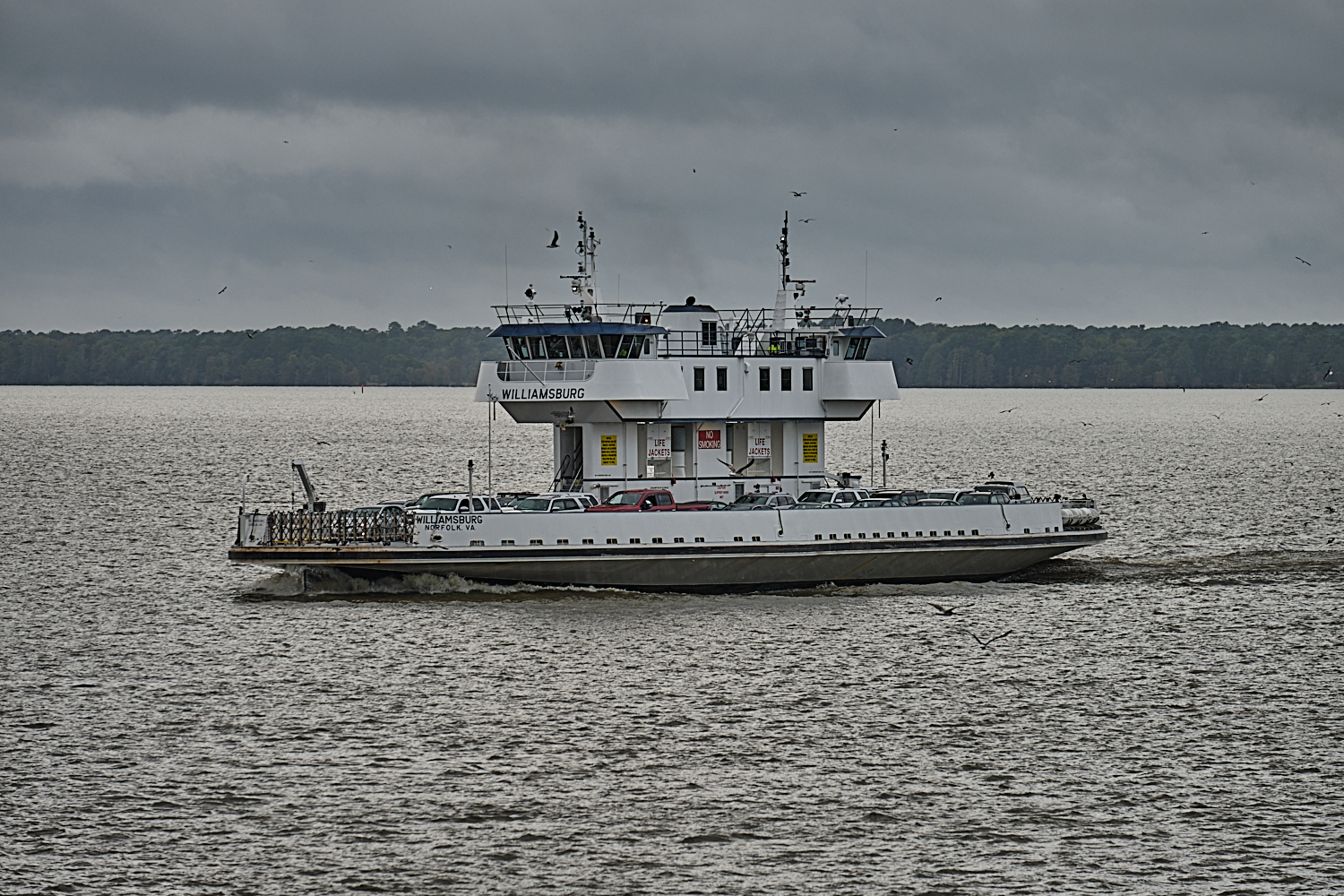 Jamestown-Scotland Ferry