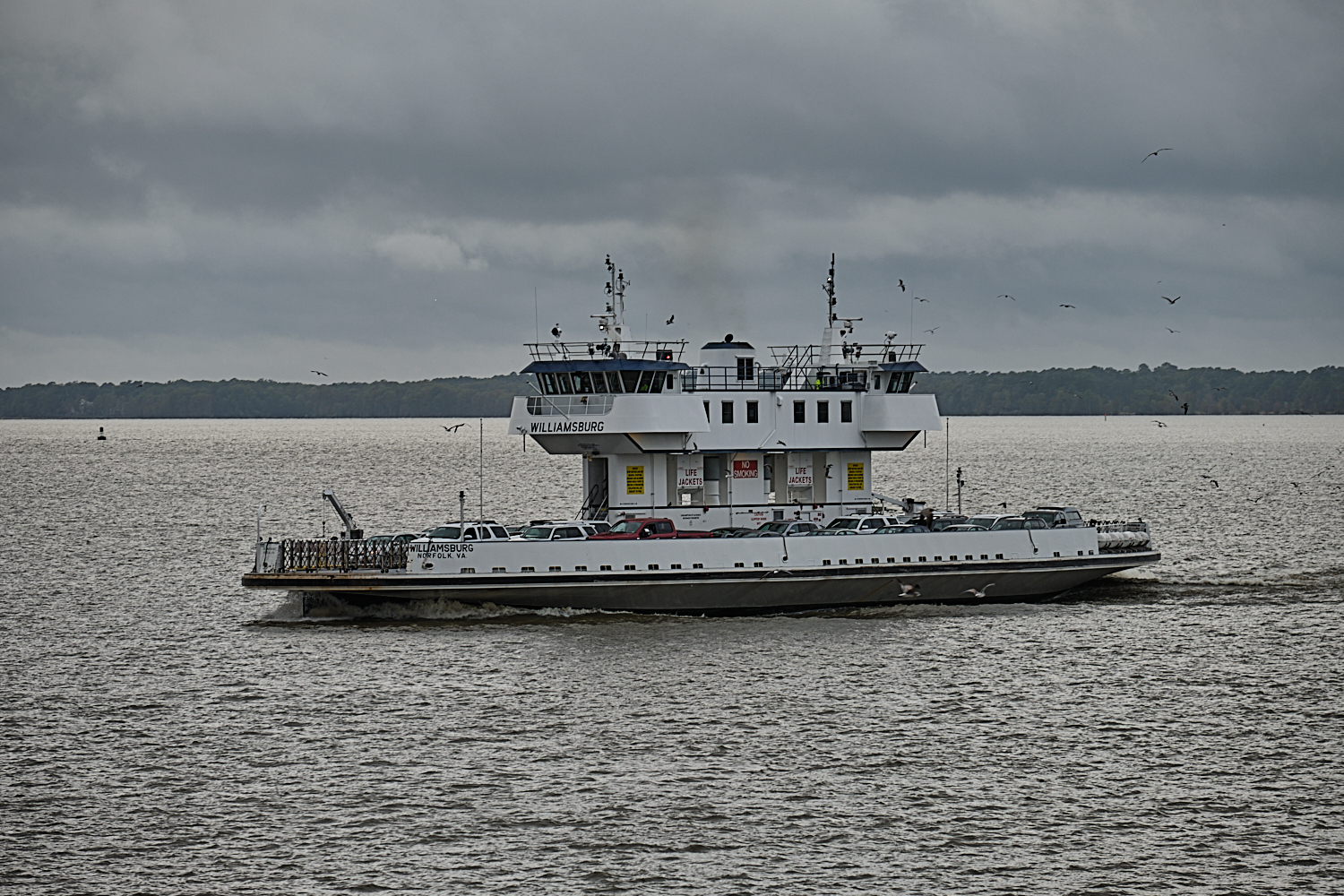 Jamestown-Scotland Ferry