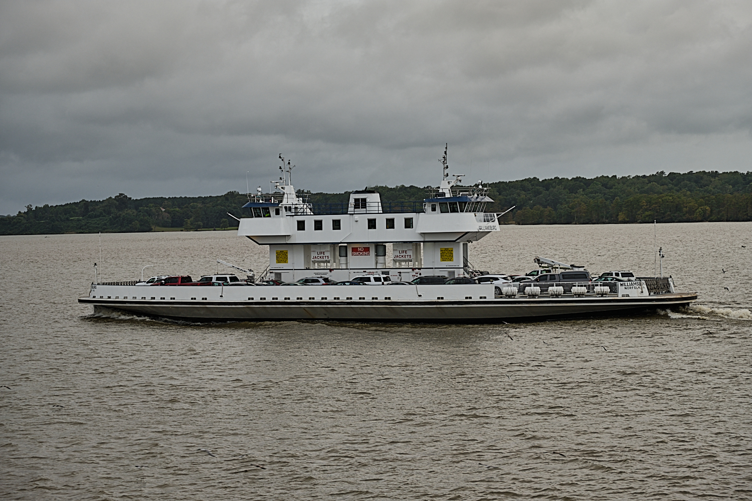 Jamestown-Scotland Ferry