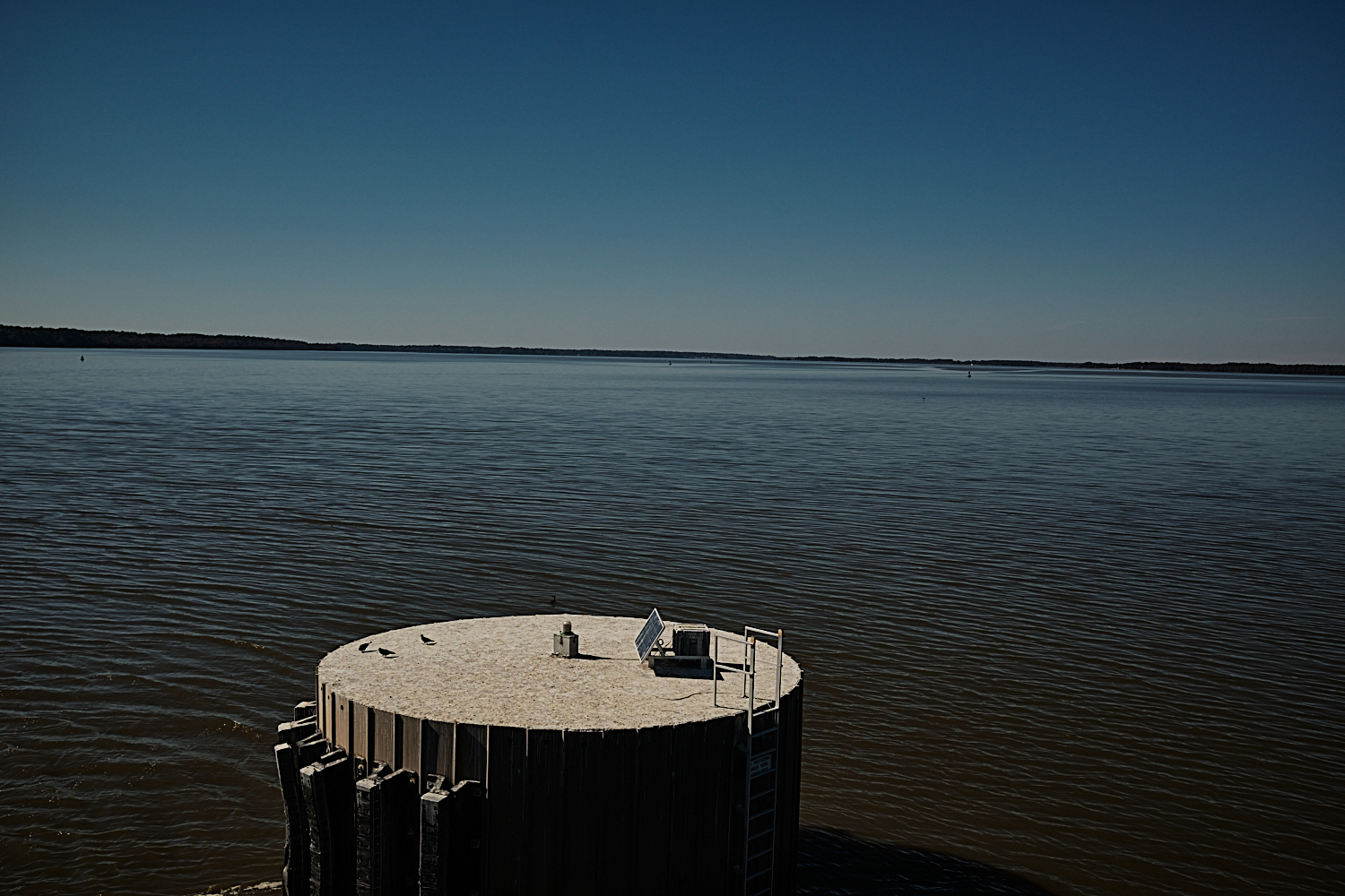 Jamestown-Scotland Ferry
