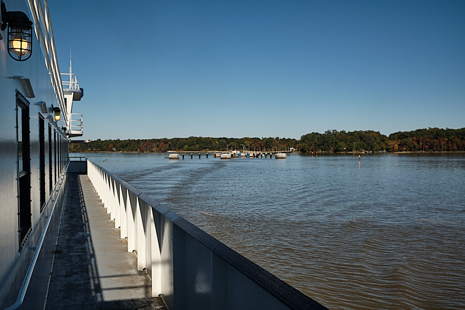 Jamestown-Scotland Ferry