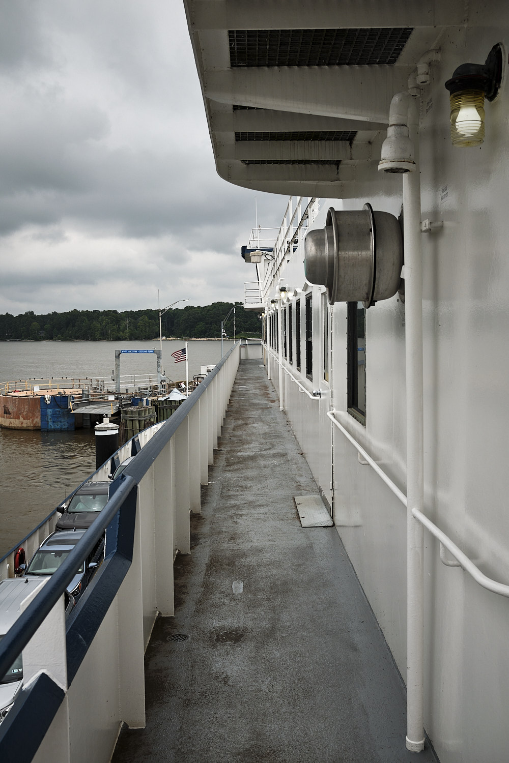 Jamestown-Scotland Ferry