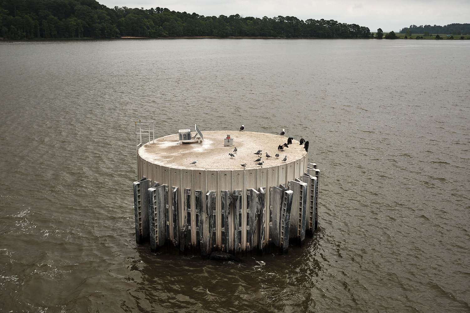 Jamestown-Scotland Ferry