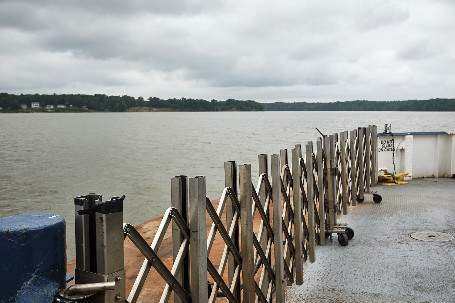 Jamestown-Scotland Ferry