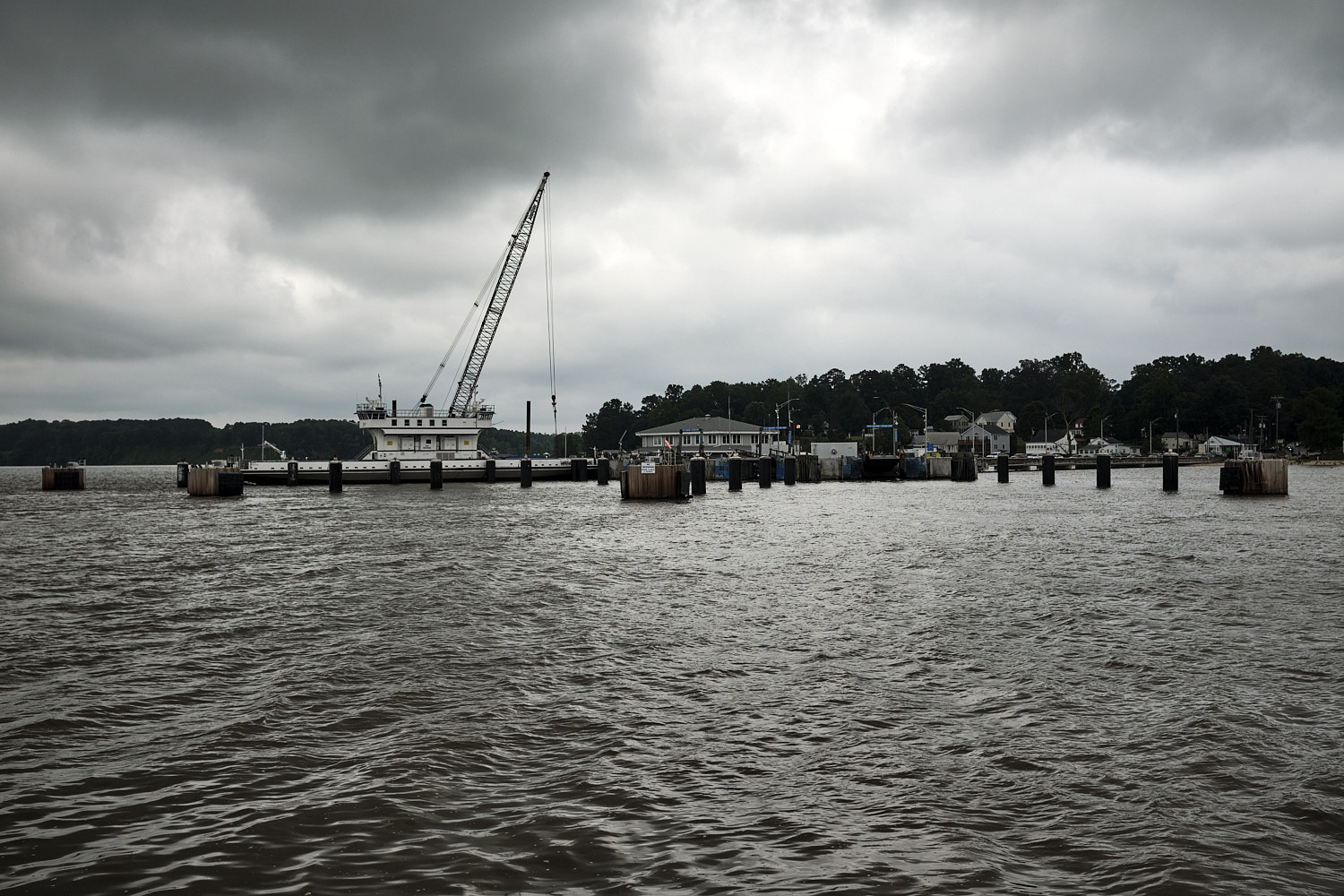 Jamestown-Scotland Ferry