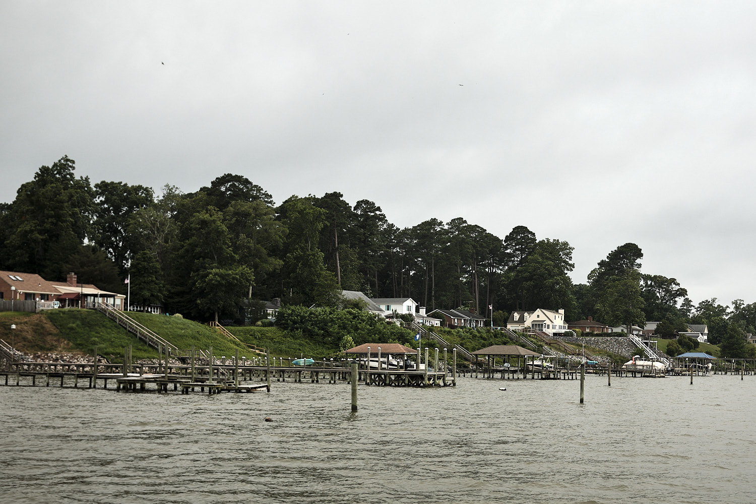 Jamestown-Scotland Ferry