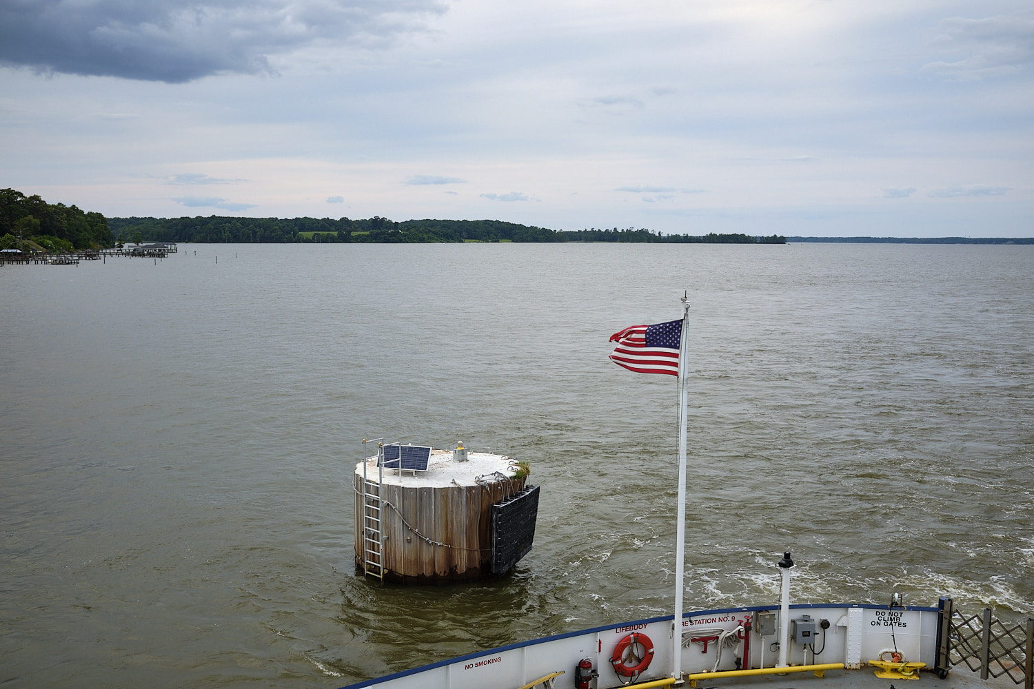 Jamestown-Scotland Ferry