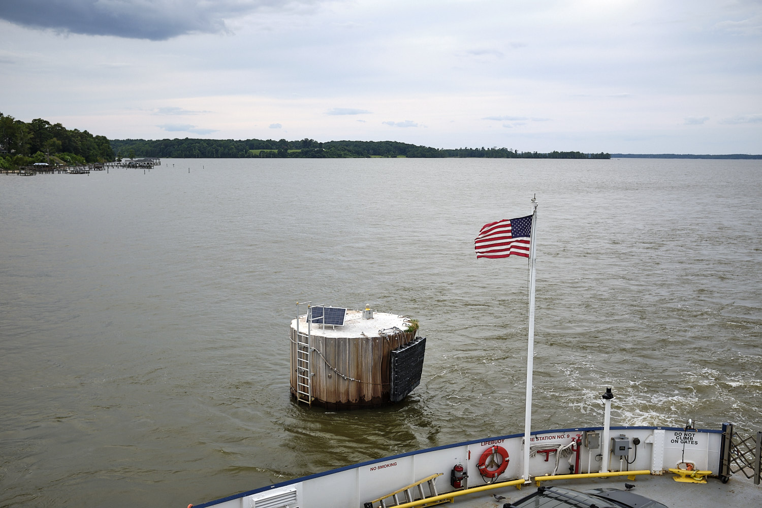 Jamestown-Scotland Ferry