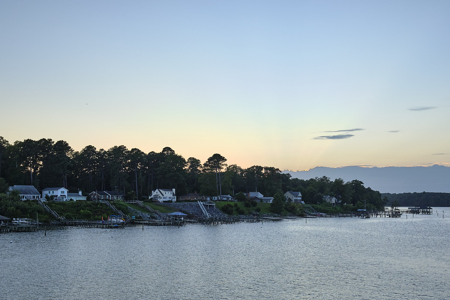 Jamestown-Scotland Ferry